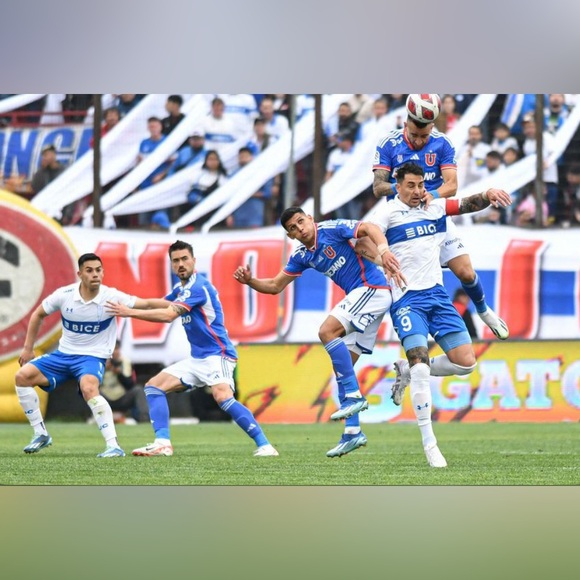 Under Armour Authentic Universidad Catolica Chile Soccer 2023 Jersey Men’s Sz: M - Picture 2 of 5